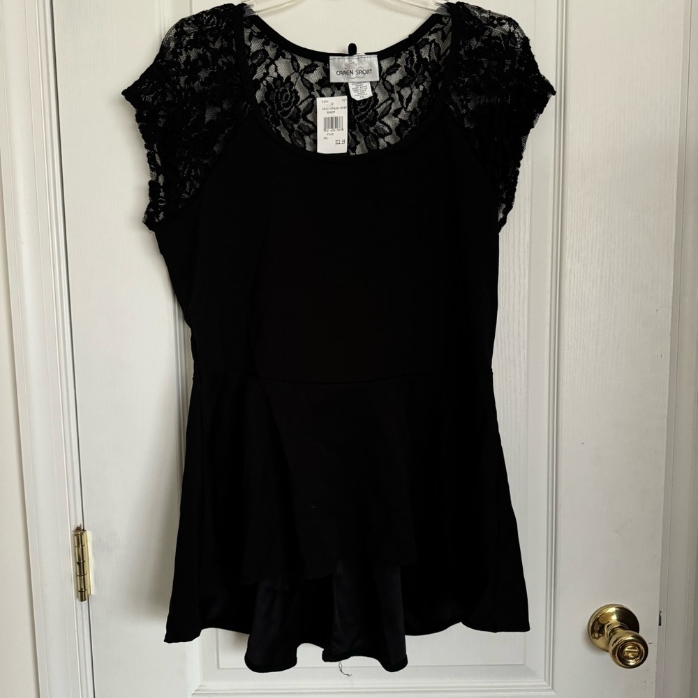 Vintage CAREN SPORT size xl short sleeve lace top